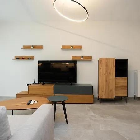Elegance Apartment 2 Bedroom Suites Thessaloniki Exterior photo
